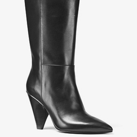 Michael Kors Shoes - 🎉Host Pick🎉 BNIB Michael Kors Lizzy Leather Boot